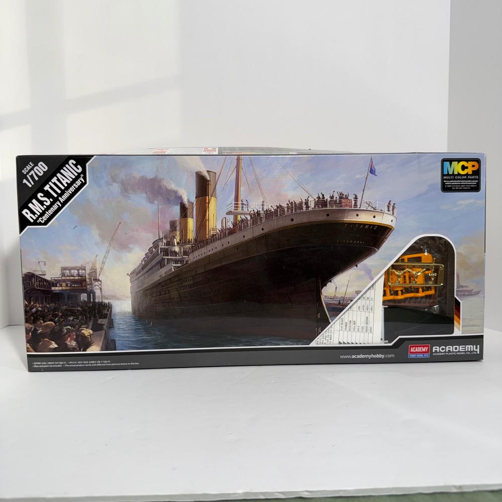 Academy 1/700 RMS Titanic Centenary Anniversary MCP Model Kit 14214 Plastic Ship